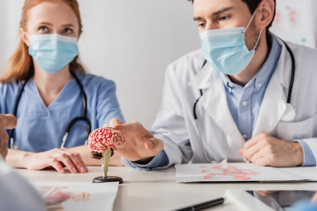 Path to Becoming a Neurologist or Neurosurgeon - Apprentice Doctor